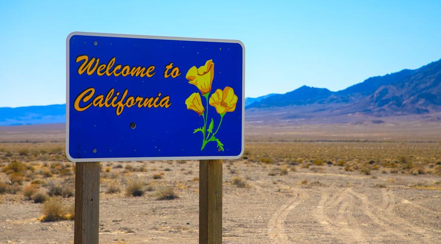 Welcome to California sign